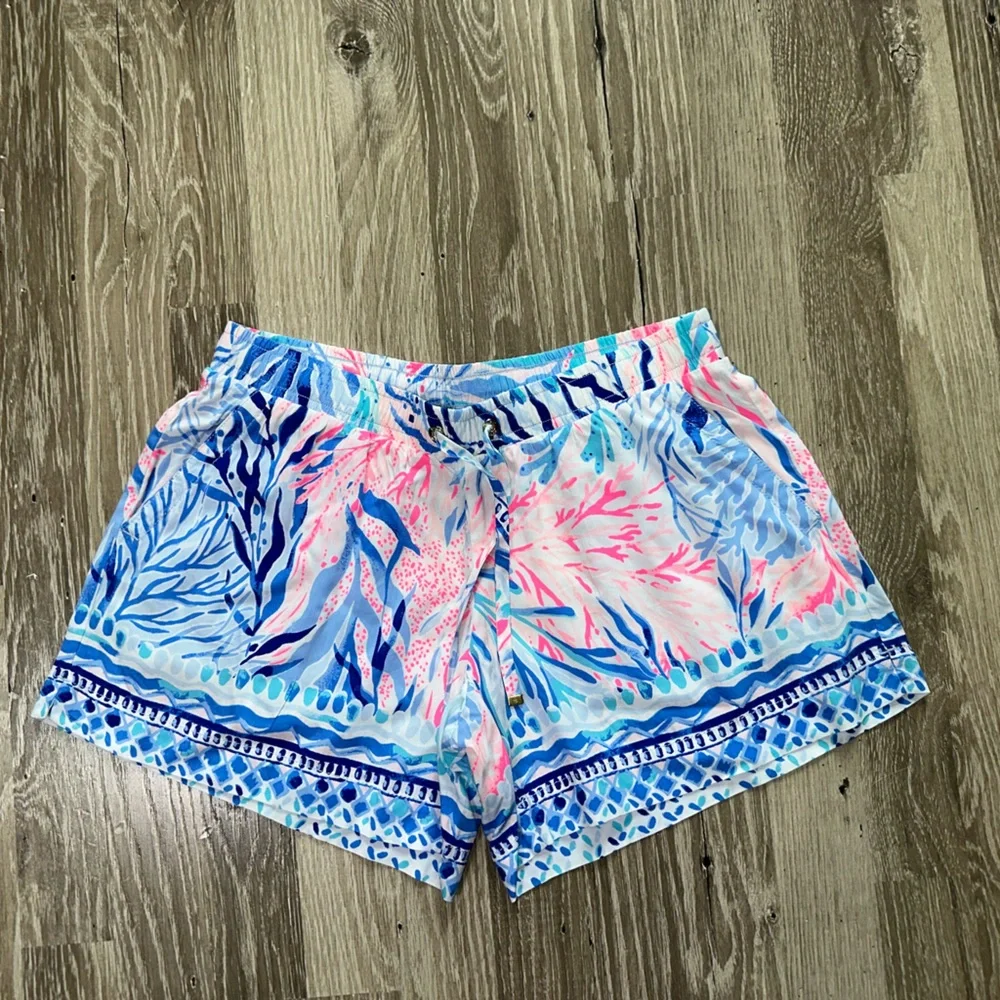 Lilly Pulitzer Katia Shorts - size Small - Picture 4 of 7